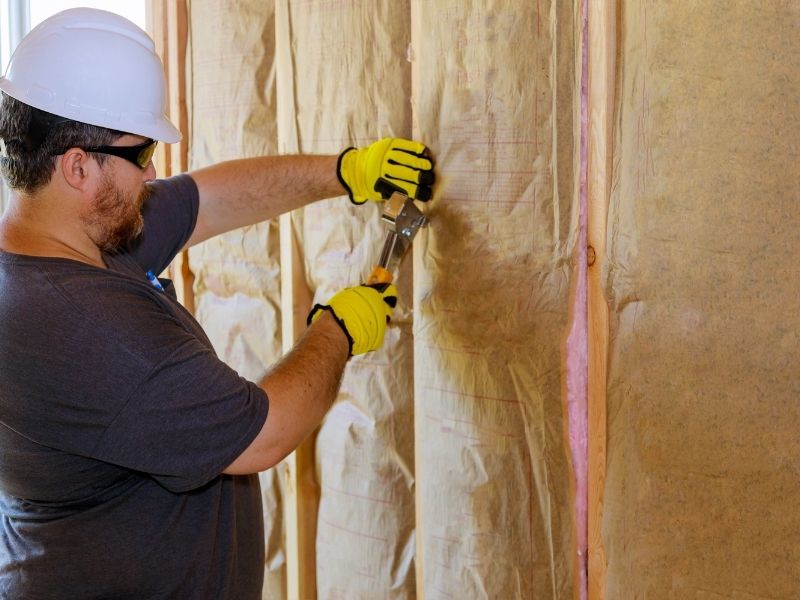 Thermal Insulation Layer under the Wall Using Mineral Wool